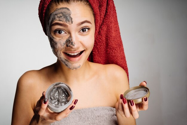 Effective exfoliating treatment for sensitive skin with dermatologist endorsement